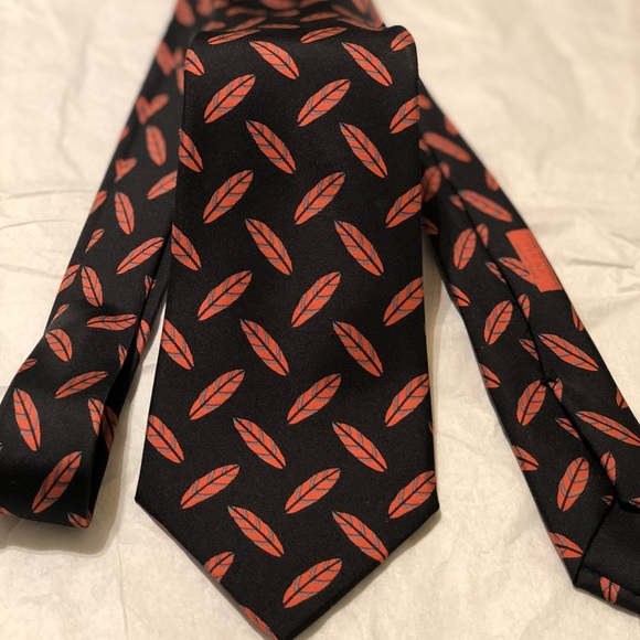 HERMES Tie/ Leaf Print - Picture 1 of 10